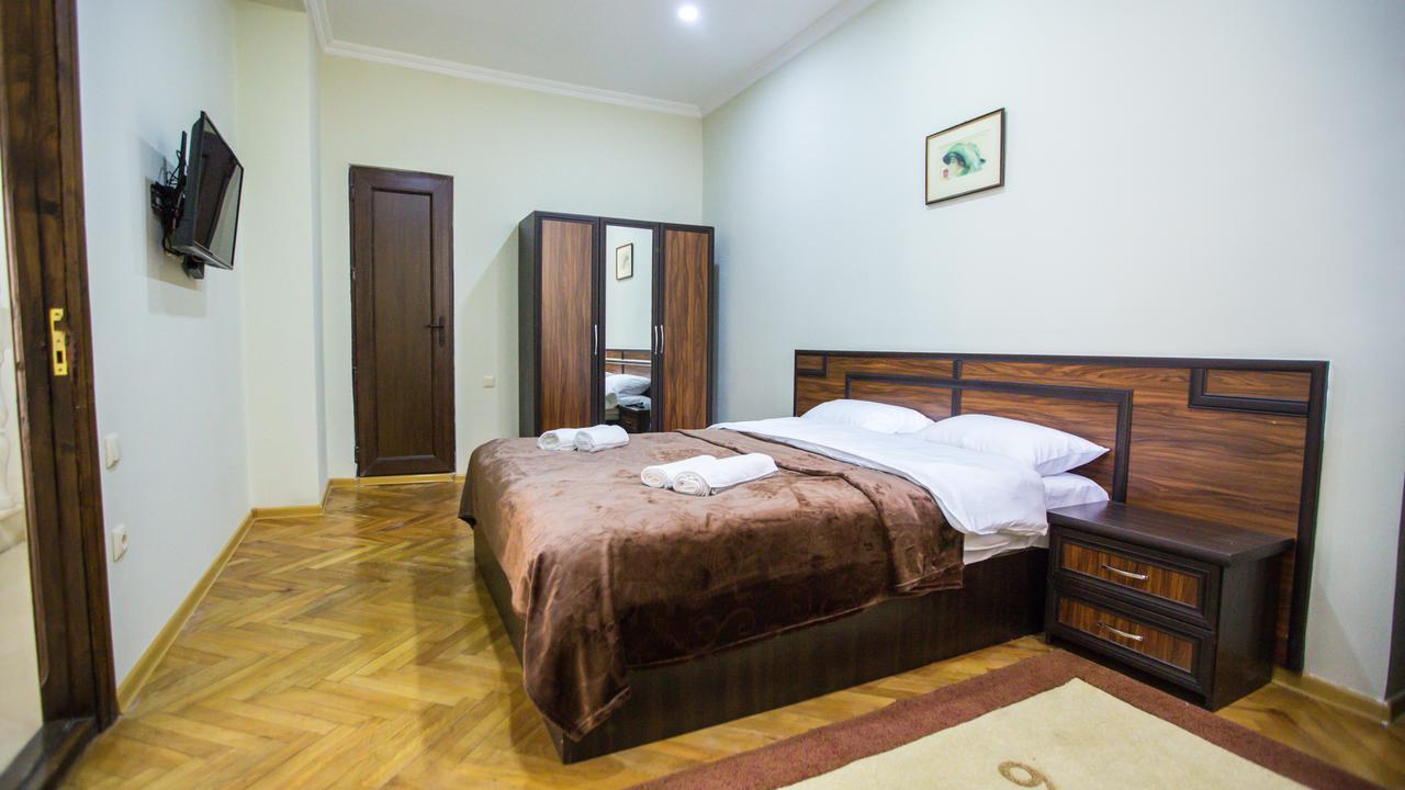 Hotel Cattaleya 바투미 외부 사진